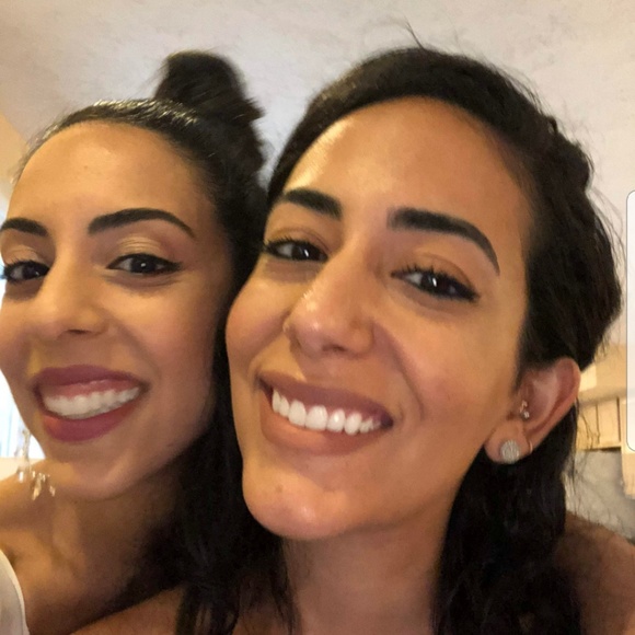 Meet your Posher, Tanya - Picture 1 of 1